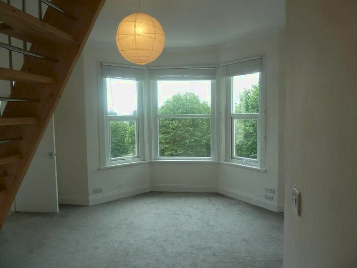 2 Bedroom Flat To Rent In Thurlow Road, Torquay TQ1
