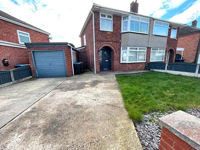 3 Bedroom Semi Detached House To Rent In Knowle Close, Ellesmere Port, Cheshire, CH66