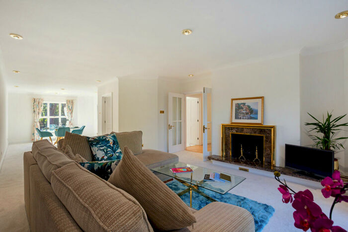 3 Bedroom Apartment To Rent In The Water Gardens, Coombe, KT2