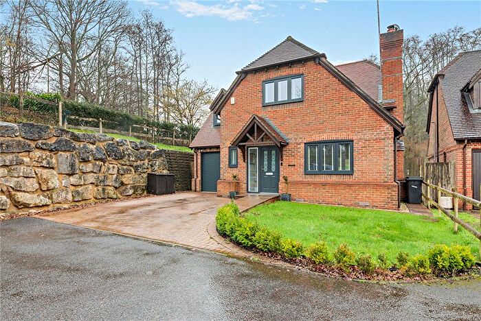 4 Bedroom Detached House For Sale In Crookham Hill, Crookham Common, Thatcham, Berkshire, RG19