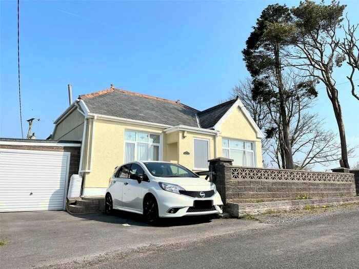 2 Bedroom Property For Sale In Llannon, Llanelli, Sir Gaerfyrddin, SA14