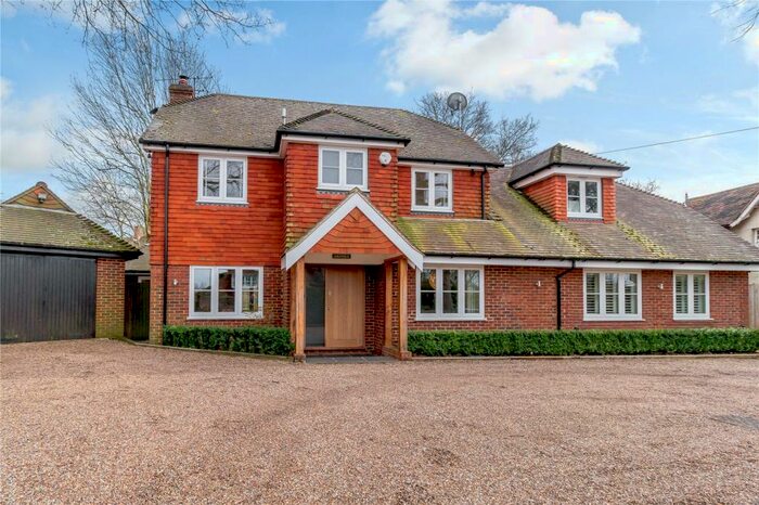 4 Bedroom Detached House To Rent In Pincotts Lane, West Horsley, KT24