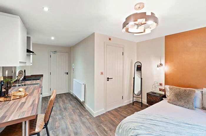 Studio To Rent In High Street, Hucknall, Nottingham, Nottinghamshire, NG15