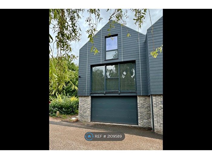 2 Bedroom Semi-Detached House To Rent In Stable Mews, Chepstow, NP16