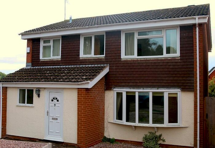 4 Bedroom Semi-Detached House To Rent In Islington Close, Newport, TF10