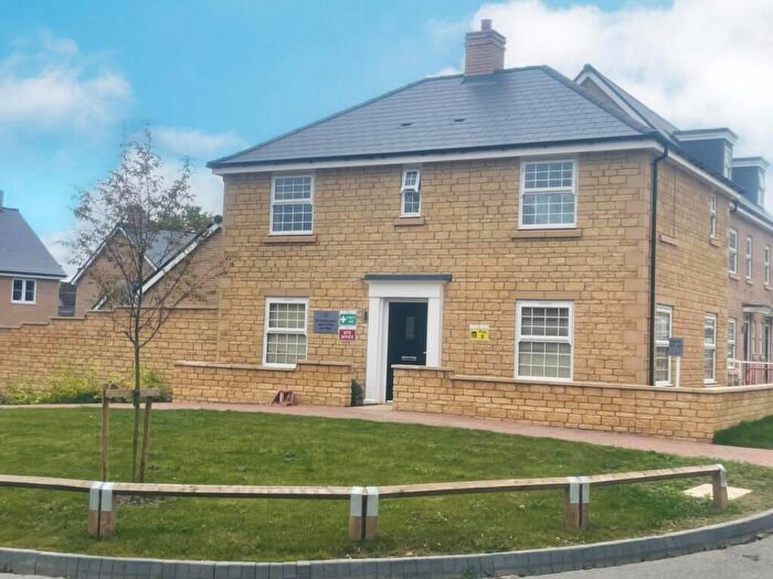3 Bedroom Detached House For Sale In The Crescent, Ketton, Stamford, PE9