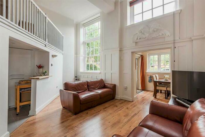 2 Bedroom Apartment To Rent In Southey Road, Wimbledon, SW19