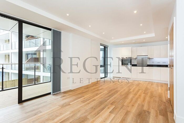 1 Bedroom Flat To Rent In George View, Knaresborough Drive, SW18