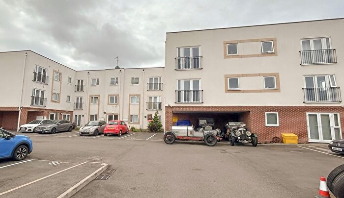 2 Bedroom Flat For Sale In Lichfield House, Lichfield Road, Willenhall, Walsall, WV12