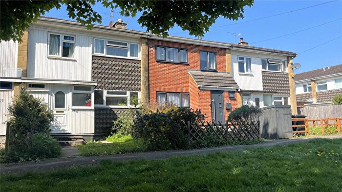 3 Bedroom Terraced House For Sale In Meadow Way, Theale, Reading, Berkshire, RG7