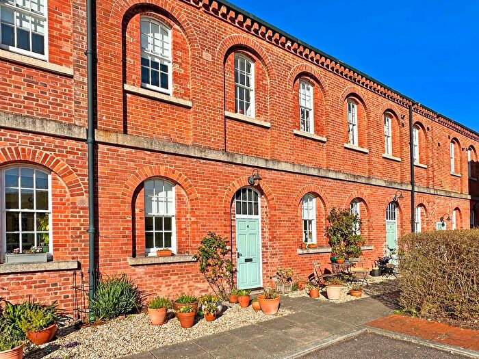 3 Bedroom Town House For Sale In Buckland Walk, Exminster, EX6