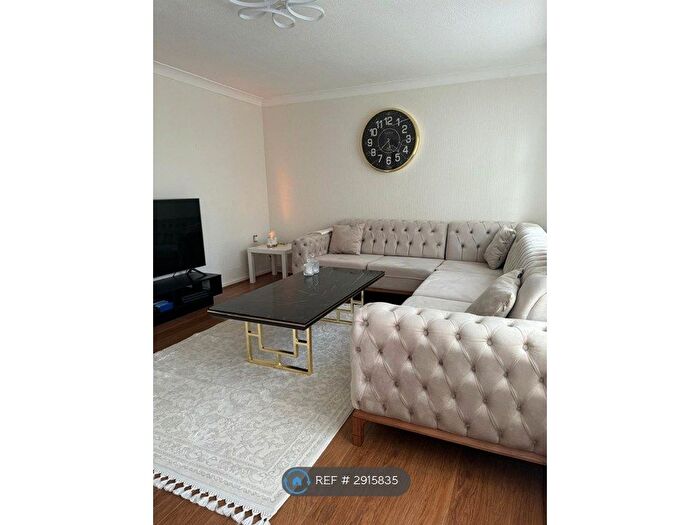 2 Bedroom Terraced House To Rent In Percheron Road, Borehamwood, WD6