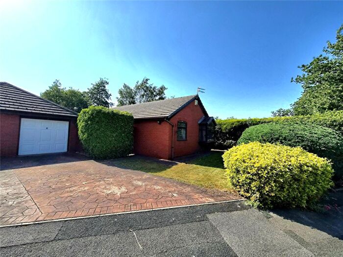 3 Bedroom Bungalow For Sale In Silverbirch Way, Whitby, Ellesmere Port, Cheshire, CH66