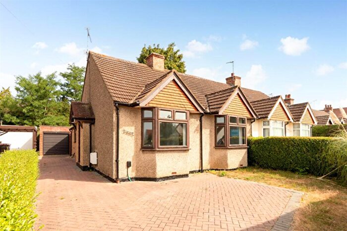 2 Bedroom Semi-Detached Bungalow To Rent In Common View, Letchworth Garden City, SG6