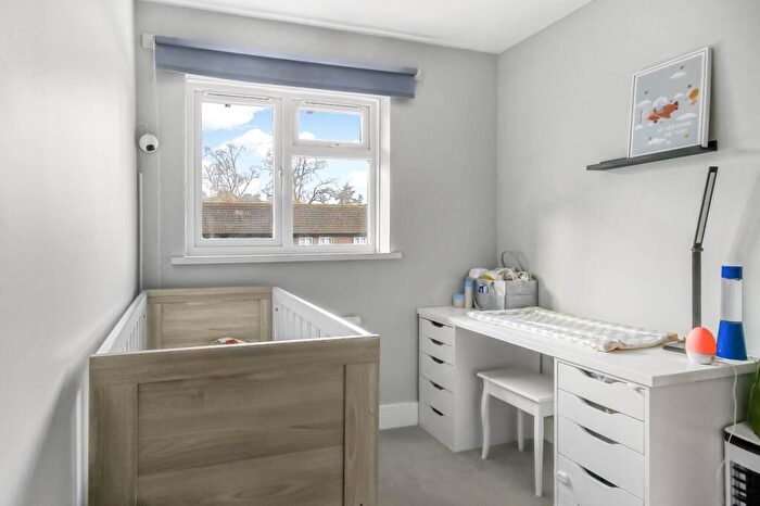 2 Bedroom Apartment To Rent In Worlds End Hill, Bracknell, RG12