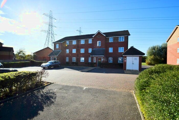 2 Bedroom Flat To Rent In Manton Road, Enfield EN3