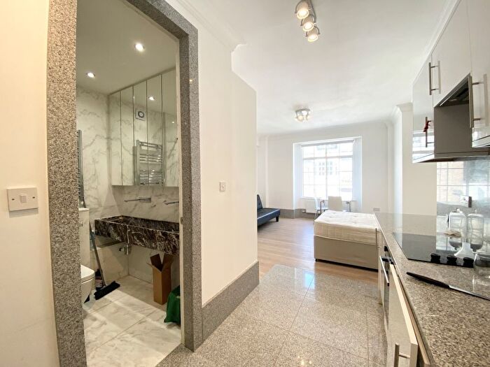 1 Bedroom Flat To Rent In Hallam Street, London, W1W