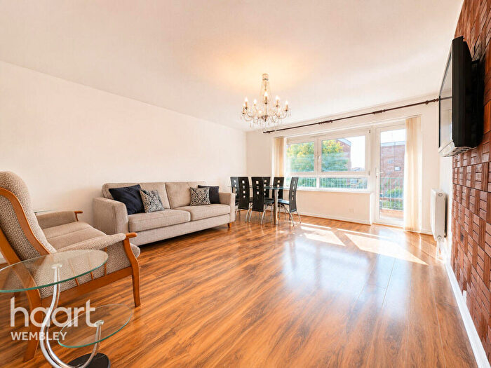 2 Bedroom Apartment To Rent In Kingsgate, Wembley, HA9