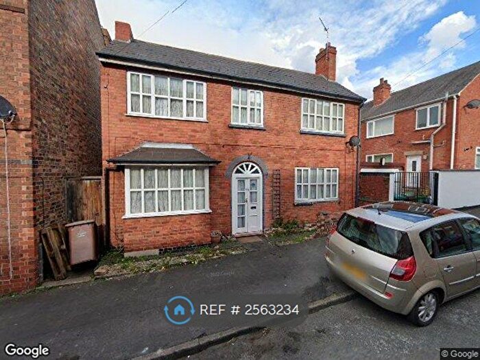 4 Bedroom Detached House To Rent In Monsall Street, Nottingham, NG7