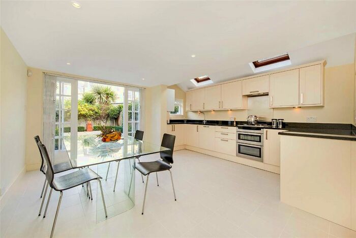 4 Bedroom Detached House To Rent In Broughton Road, Fulham, London, SW6