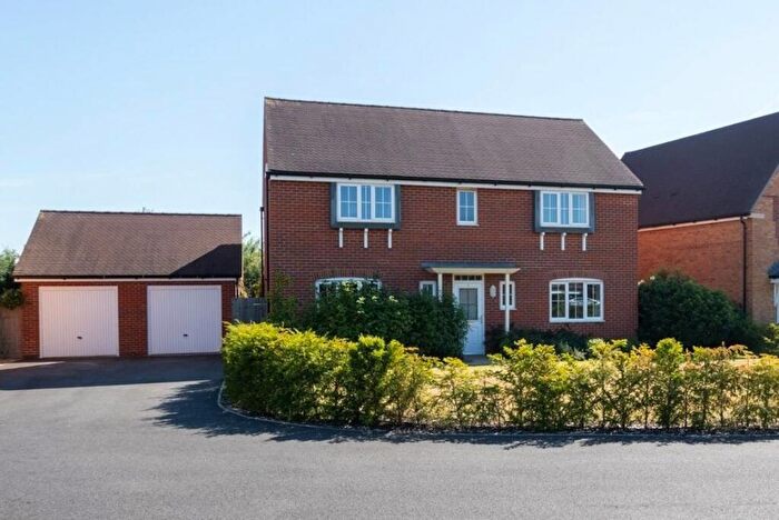 4 Bedroom House To Rent In Tramway Close, Donnington, PO19