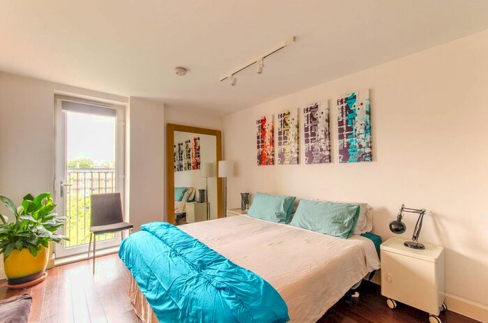 2 Bedroom Flat To Rent In Durant Street, Columbia Road, London, E2
