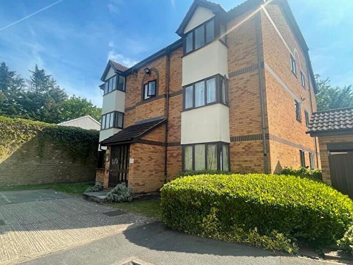 Studio To Rent In Ainsley Close, Edmonton, N9