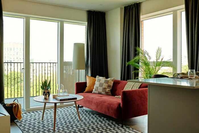 4 Bedroom Flat To Rent In Worth Grove, London, SE17