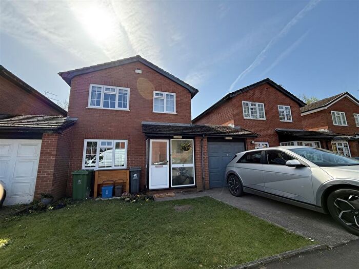 3 Bedroom Detached House For Sale In Cae Syr Dafydd, Cardiff, CF11