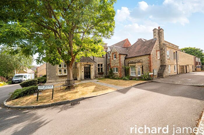 2 Bedroom Flat For Sale In Wyld Court, Blunsdon St Andrew, Swindon, SN25