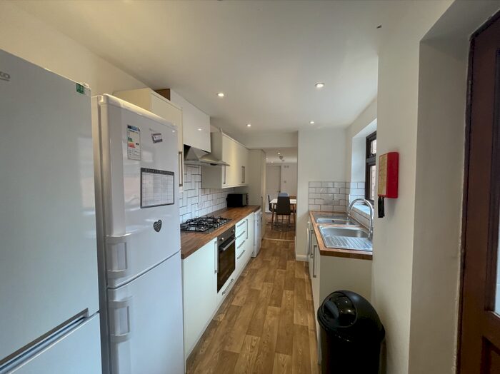 6 Bedroom Property To Rent In Cranwell Street, Lincoln, LN5