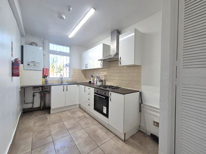 4 Bedroom Terraced House To Rent In Birch Close, London, SE15