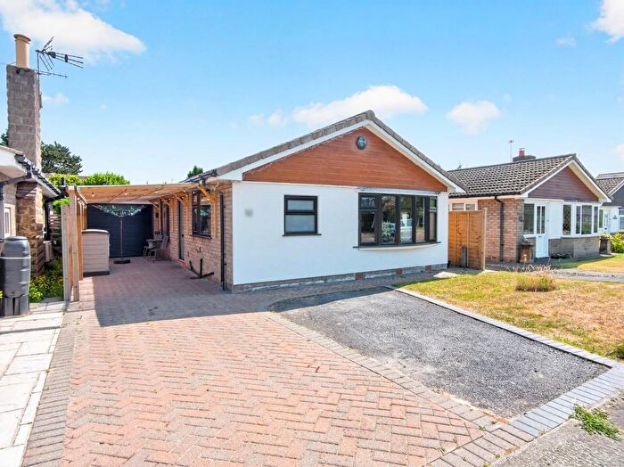2 Bedroom Detached Bungalow For Sale In Kimberlow Woods Hill, Badger Hill, York, YO10