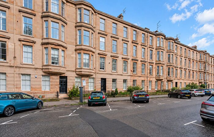 2 Bedroom Flat For Sale In Kent Road, Charing Cross, G3