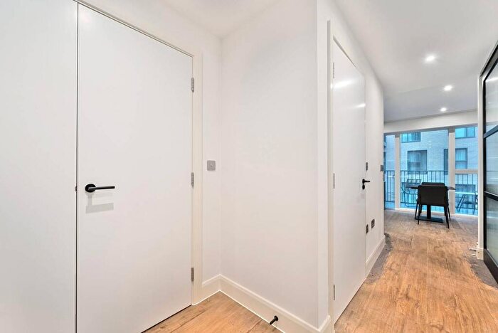 2 Bedroom Flat To Rent In Uncle Colindale, Colindale, London, NW9