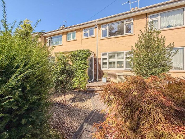 3 Bedroom Terraced House For Sale In Grosvenor Bridge Road, Bath, BA1