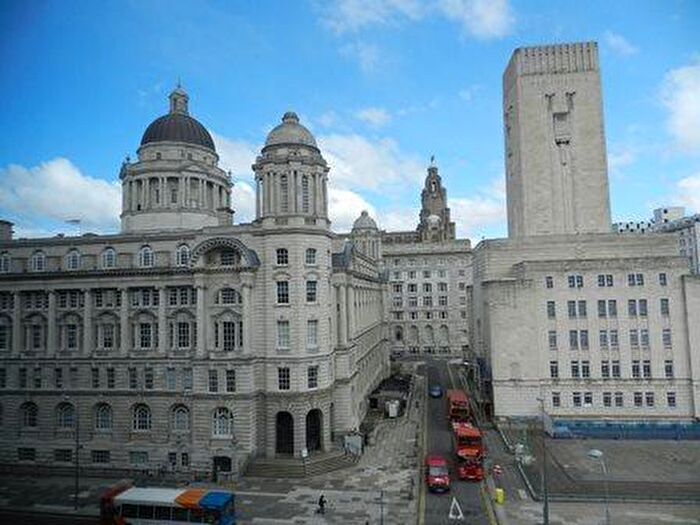 2 Bedroom Apartment To Rent In Mann Island, Liverpool, L3