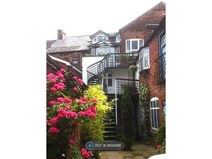1 Bedroom Flat To Rent In The Cross, Cheshire, WA13