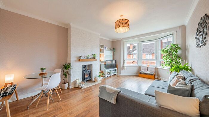 3 Bedroom Flat For Sale In Quentin Street, Flat /, Shawlands, Glasgow, G41