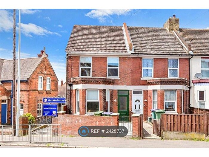 2 Bedroom End Of Terrace House To Rent In Black Bull Road, Folkestone, CT19