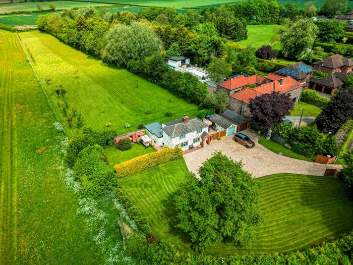 3 Bedroom Detached House For Sale In Lissington Road, Wickenby, LN3