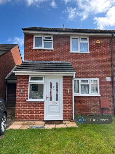 3 Bedroom Semi-Detached House To Rent In Durand Road, Earley, Reading, RG6