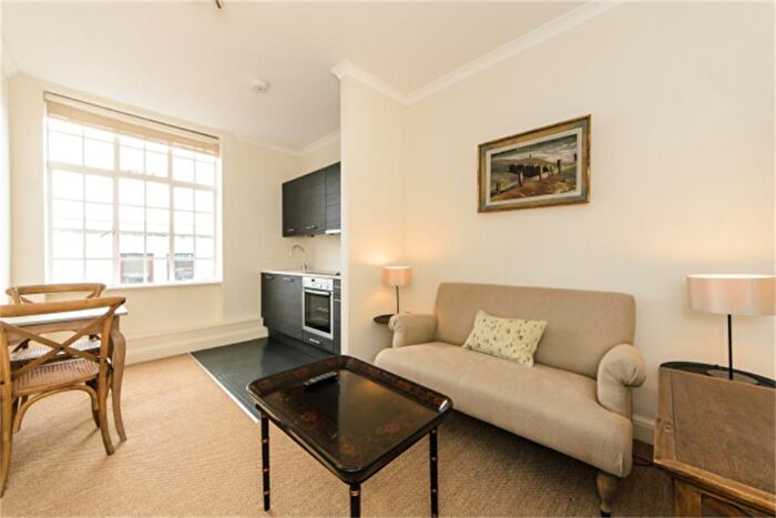 1 Bedroom Flat To Rent In Daver Court, Chelsea Manor Street, SW3