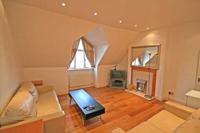 1 Bedroom Flat To Rent In Alexandra Avenue, Rayners Lane, HA2