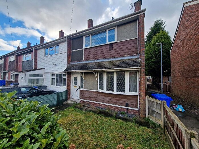 3 Bedroom End Of Terrace House For Sale In Dividy Road, Stoke-On-Trent, ST2