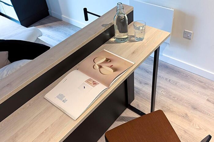 Studio To Rent In Union East Tower, Water Street, Manchester, Greater Manchester, M3