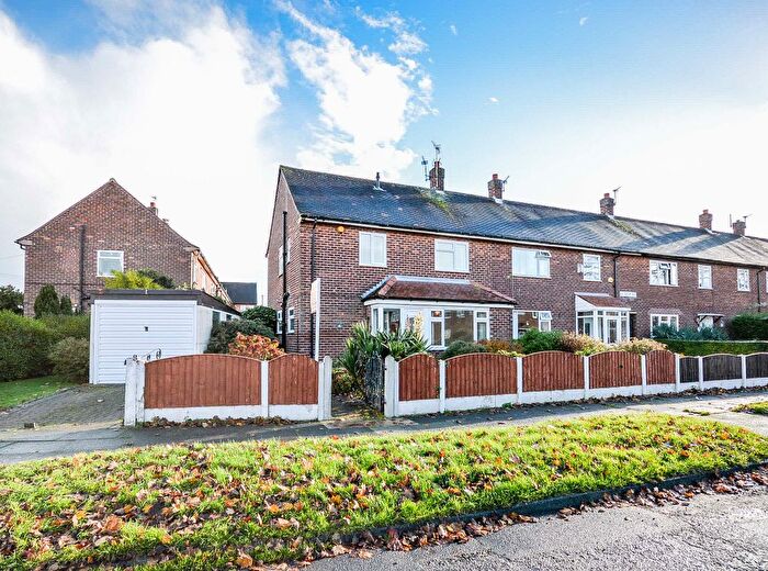 3 Bedroom End Terrace House To Rent In Swalecliff Avenue, Manchester, M23