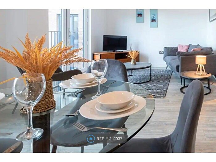 2 Bedroom Flat To Rent In Craven Street, Manchester, M5