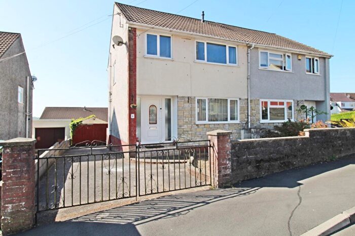 3 Bedroom Semi-Detached House For Sale In St. Aarons Drive, Llanharan, Pontyclun, Rhondda Cynon Taff., CF72
