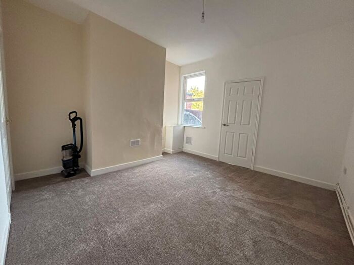2 Bedroom End Of Terrace House To Rent In Bolton Upon Dearne, S63
